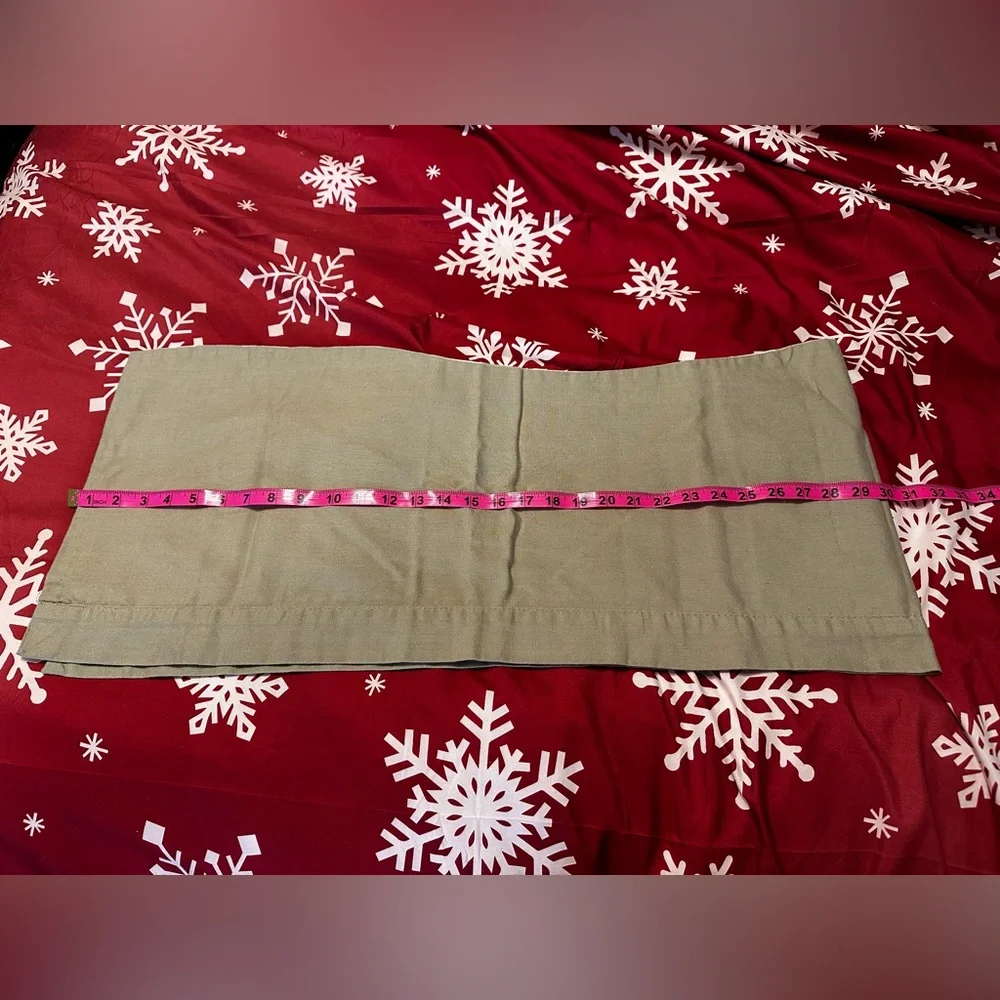 Beige and cream valance